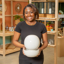 Load image into Gallery viewer, White Round Ceramic Tabletop Fountain
