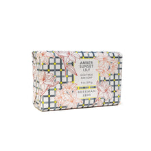 Load image into Gallery viewer, Beekman 1802 Amber Lily Sunset Soap Bar, 9oz