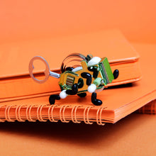 Load image into Gallery viewer, Pea Wind Up Toy