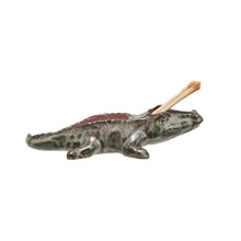 Load image into Gallery viewer, Alligator Match Holder w/ Striker