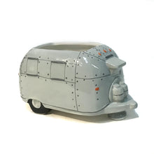 Load image into Gallery viewer, Planter, 8in Airstream Camper