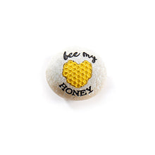 Load image into Gallery viewer, Stone Token, Resin, Bee Graphics, 2.5in
