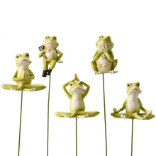 Load image into Gallery viewer, Plant Pick, Posing Frog, 5 Assorted - Floral Acres Greenhouse & Garden Centre