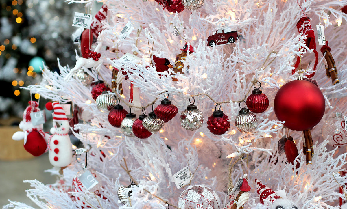 Red & White Christmas Tree