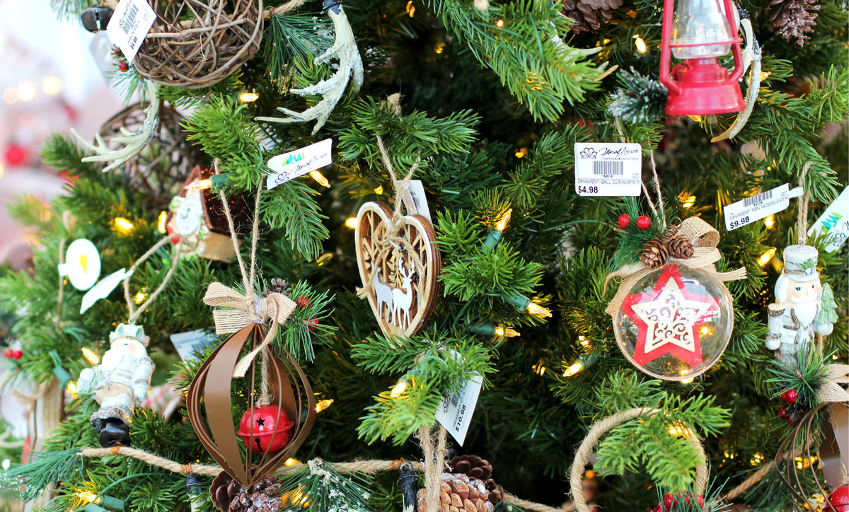 Farmhouse Christmas Tree