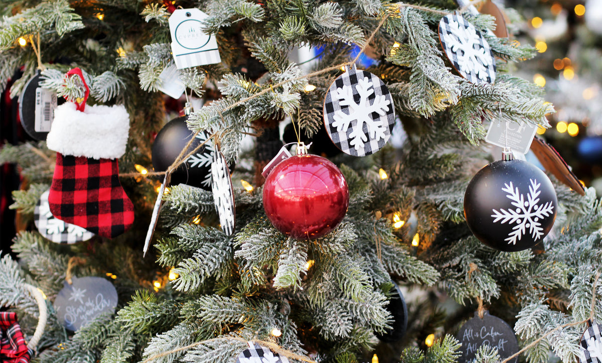 Buffalo Plaid Christmas Tree