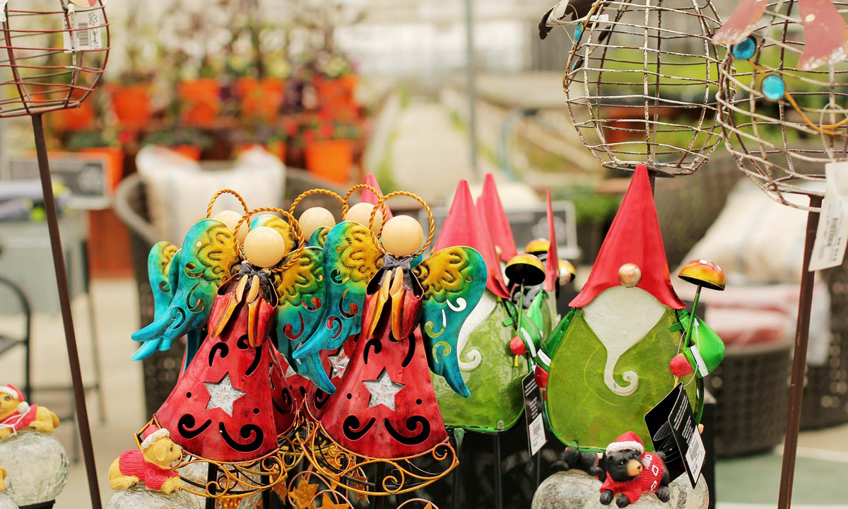 Holiday Decor - Floral Acres Greenhouse & Garden Centre