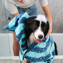 Load image into Gallery viewer, Dock &amp; Bay Pet Towel, Dog Days, Large
