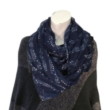 Load image into Gallery viewer, Ladies Fashion Infinity Scarf, Musical Note Print
