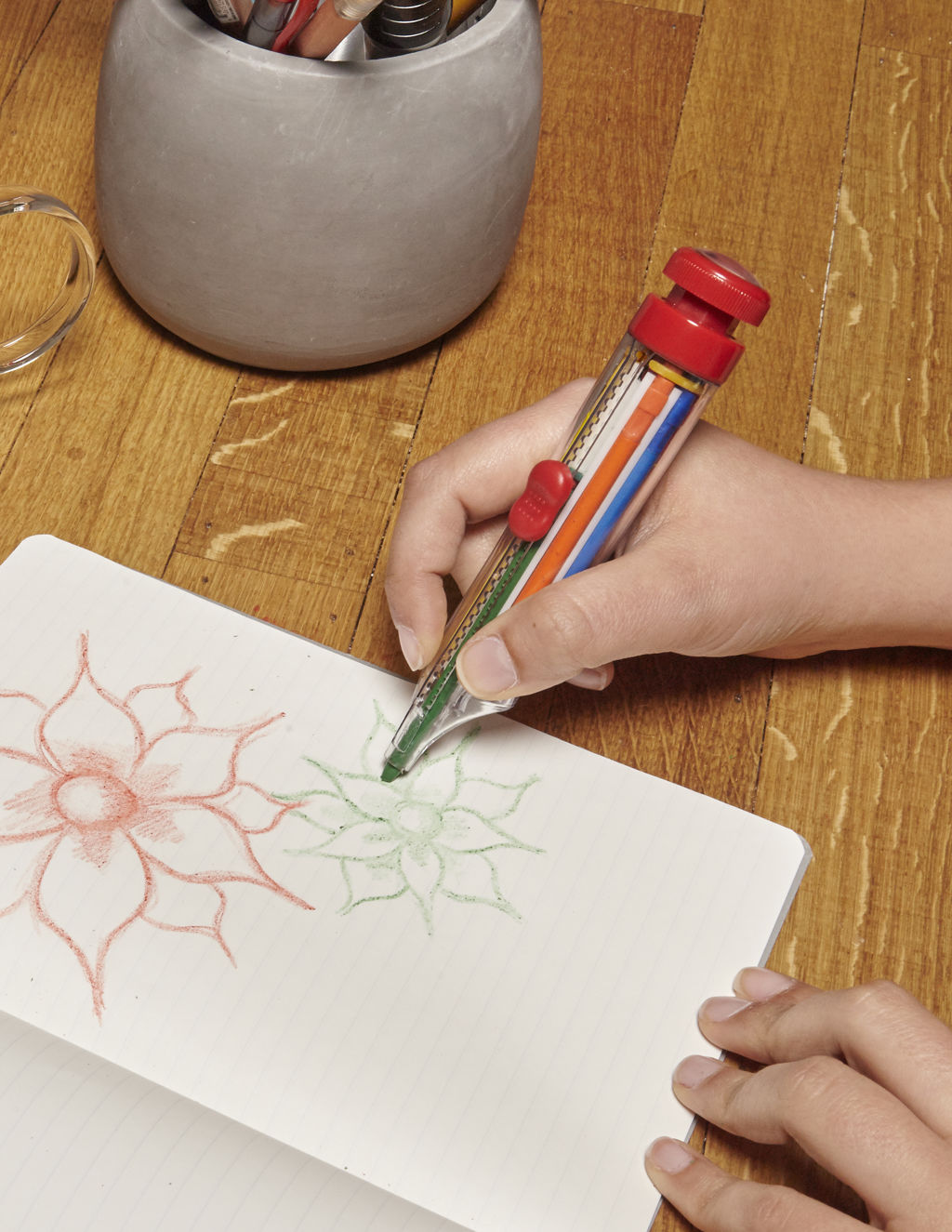 8-Color Crayon Pen