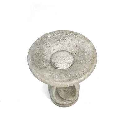 Petite Ribbon Bird Bath, One Piece