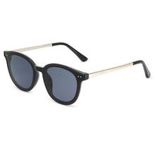 Load image into Gallery viewer, Ecosse Design Oval Plastic Sunglasses
