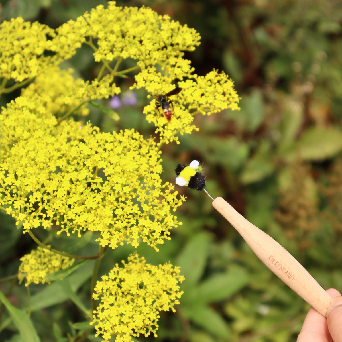 Bee Pollination Wand