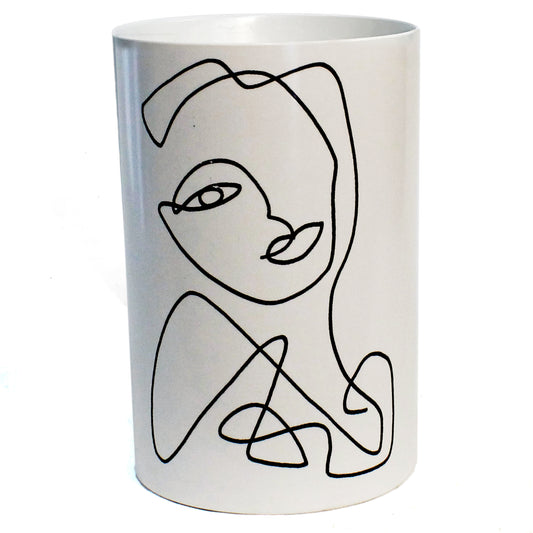 Woman Line Pot 14x 14x 21cm