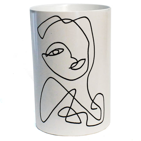 Woman Line Pot 14x 14x 21cm