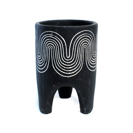 Pot On feet Black 14x 21cm