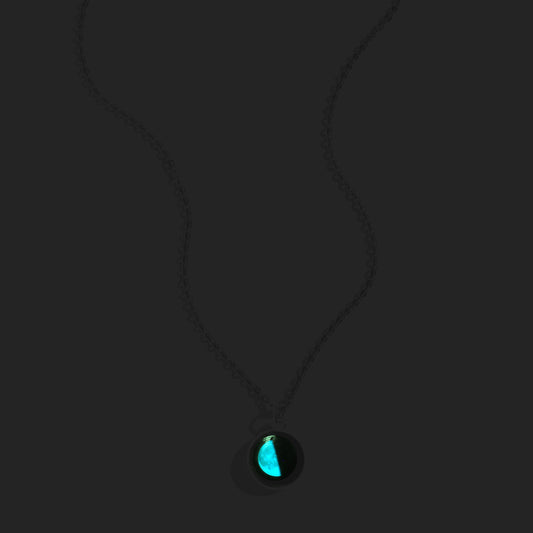 Necklace, Charmed Simplicity,  Waning Gibbous, 4D