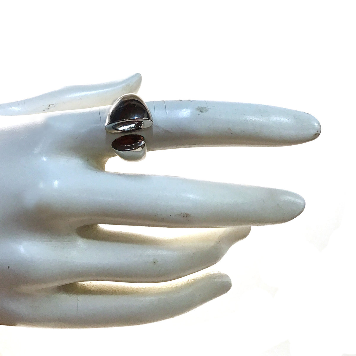 Flat Oval Ring, Sliver