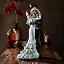 Load image into Gallery viewer, Decor Skeleton Couple
