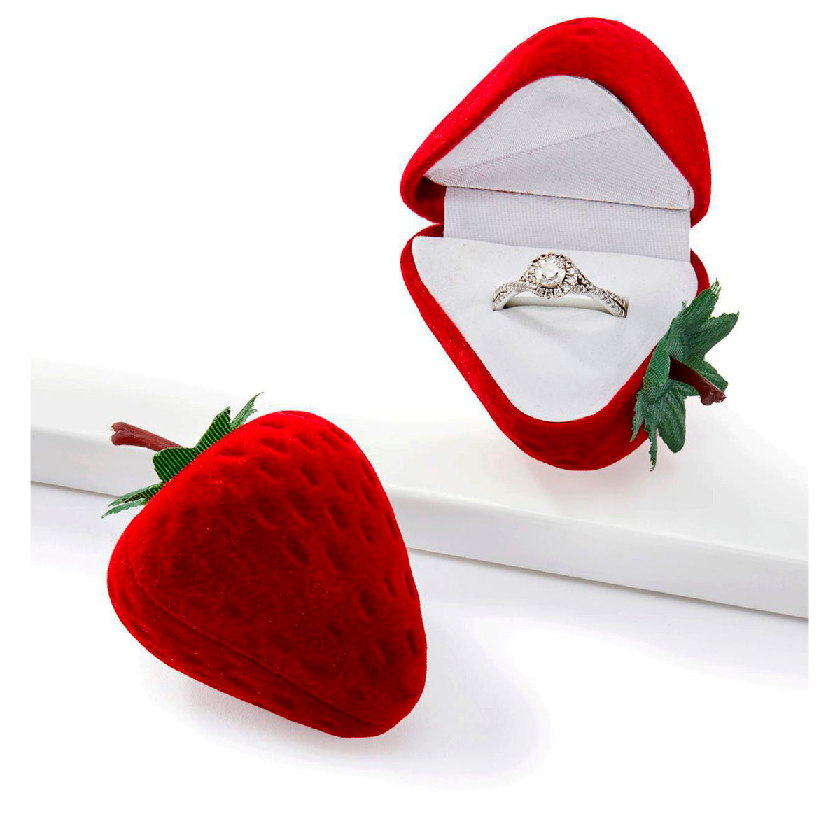Strawberry jewelry Case