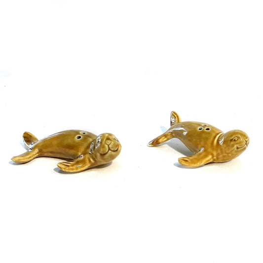 Salt & Pepper Shakers, Seal