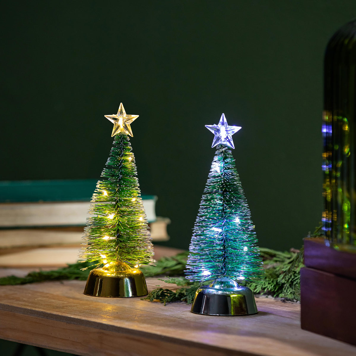 LED Colour Changing Bottlerbush Tree, Green, 7.5in