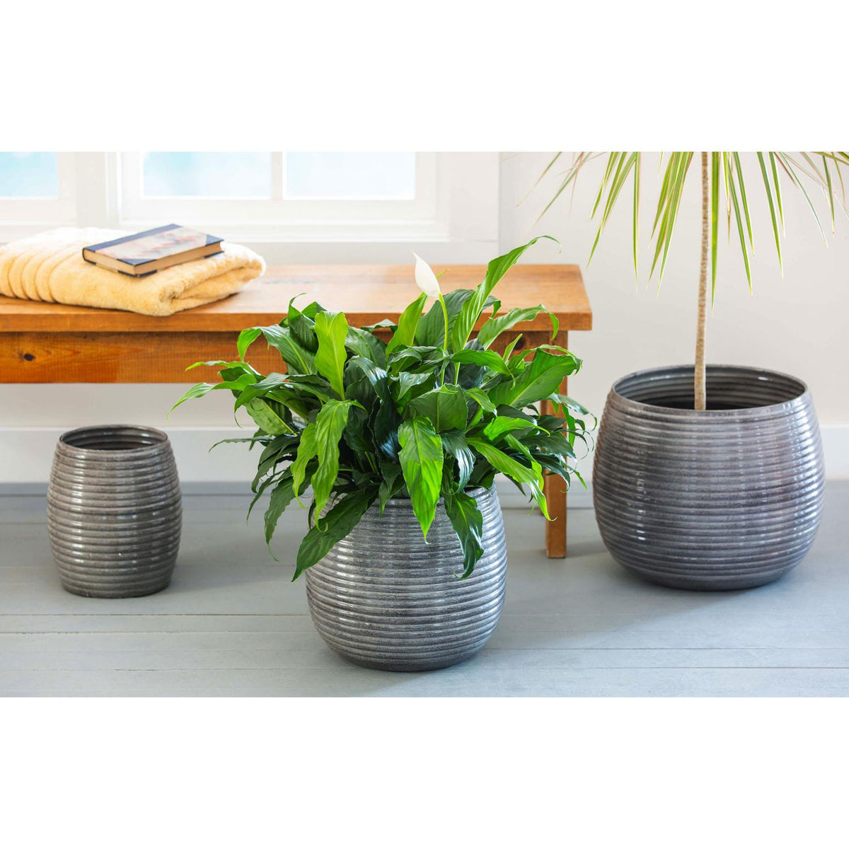 Decorative Metal Ribbed Planter, Large