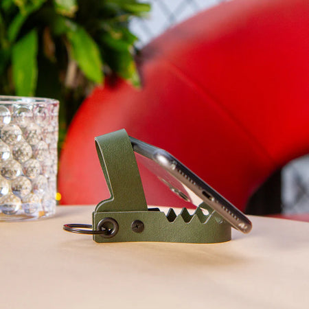 Phone Stand, Gator