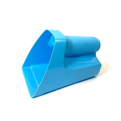 Stackable Plastic Scoops, Asst. Colour - Floral Acres Greenhouse & Garden Centre