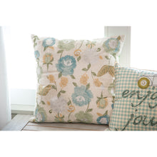 Load image into Gallery viewer, Pillow, Indoor, 18in, Mixed Florals, Cream - Floral Acres Greenhouse &amp; Garden Centre
