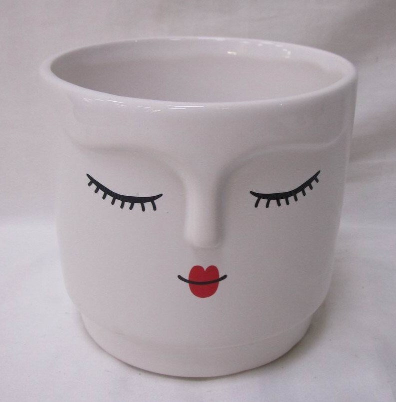Pot, 4in, Ceramic, Dolomite, Lady Face w/ Red Lips - Floral Acres Greenhouse & Garden Centre