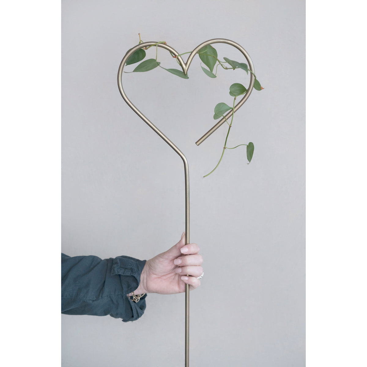 Antiqued Brass Finish Iron Heart Trellis, 32in