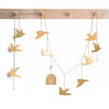 Load image into Gallery viewer, Bird &amp; Sunstone Garland, 5ft
